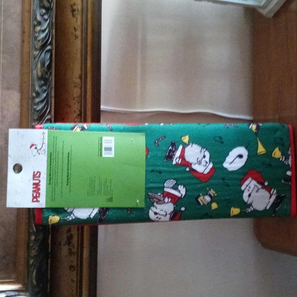 Snoopy Christmas drying mat